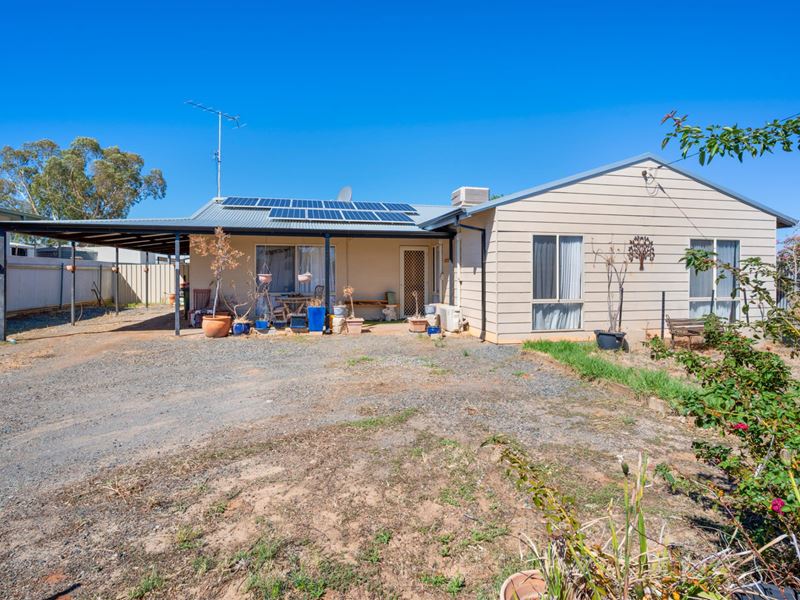 101 Shaw Street, Coolgardie WA 6429