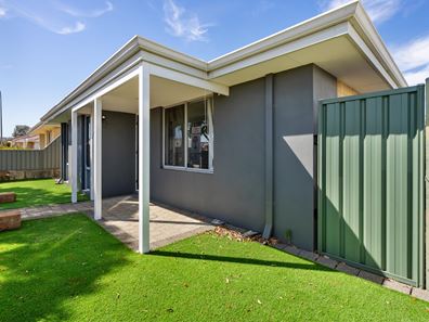 26 Veterans Drive, Byford WA 6122
