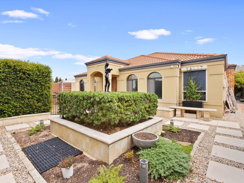 64 Observatory Drive, Clarkson WA 6030