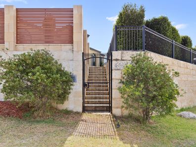 64 Observatory Drive, Clarkson WA 6030