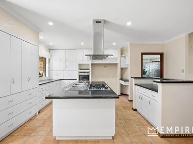 23 Arlington Loop, Coogee WA 6166