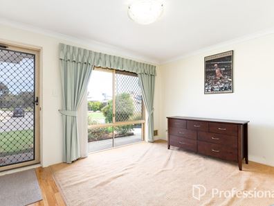 22 Uluru Gardens, Ballajura WA 6066