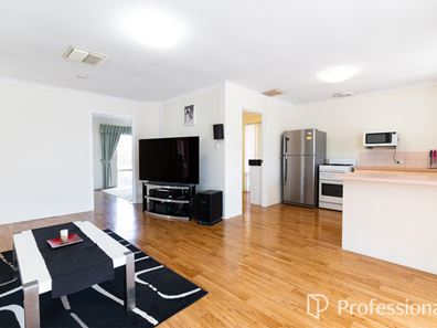 22 Uluru Gardens, Ballajura WA 6066