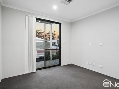 12 Anzac Crescent, Byford WA 6122