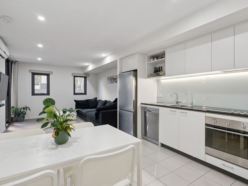 28/208 Adelaide Terrace, East Perth WA 6004