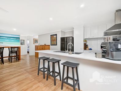 3A Bandak Road, Carey Park WA 6230