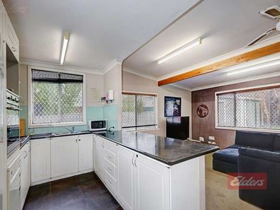 59 Clayton  Road, Narrogin WA 6312