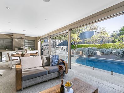 125 Holbeck Street, Doubleview WA 6018