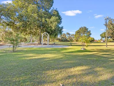 14 Allington Avenue, Ballajura WA 6066
