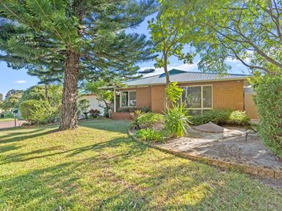 14 Allington Avenue, Ballajura WA 6066