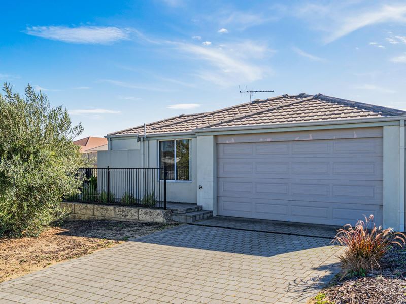 8/2 Positano Crescent, Yangebup