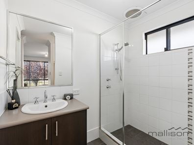 10 Cowes Street, Harrisdale WA 6112