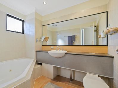 102/200 West Coast Highway, Scarborough WA 6019