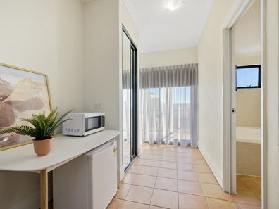 102/200 West Coast Highway, Scarborough WA 6019