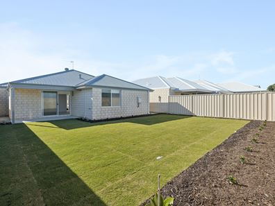 16 Trout Street, Two Rocks WA 6037