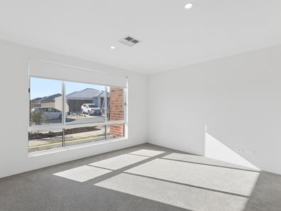16 Trout Street, Two Rocks WA 6037
