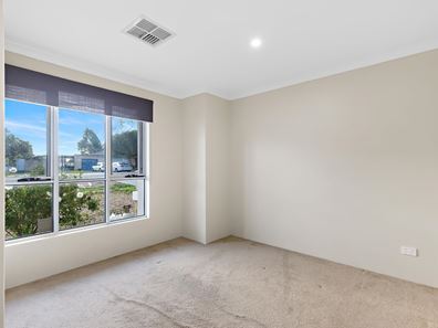 1/9 Cyril Road, High Wycombe WA 6057