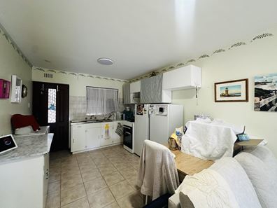 11/76 Kent Street, Rockingham WA 6168