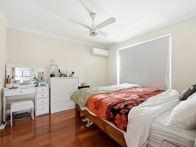 8 Firby Street, Cloverdale WA 6105