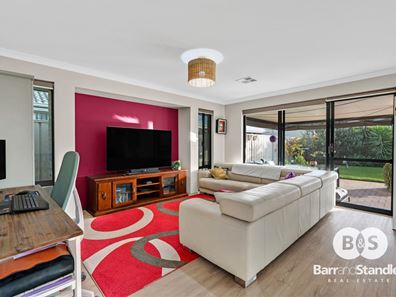 22 Beraking Loop, Dalyellup WA 6230