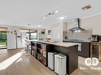 22 Beraking Loop, Dalyellup WA 6230