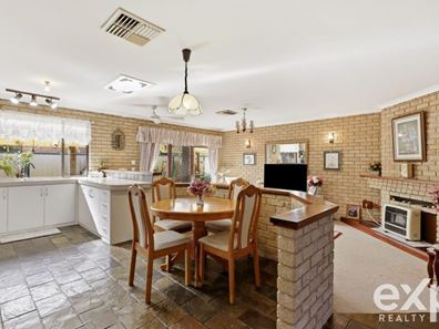40 Woodbridge Drive, Cooloongup WA 6168