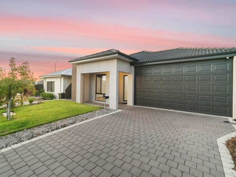 84 Castella Drive, Caversham WA 6055