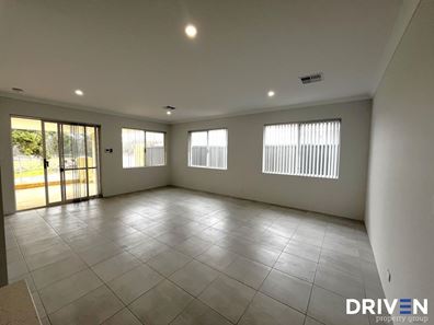 25 Woongan Street, Southern River WA 6110