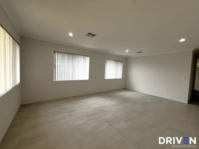 25 Woongan Street, Southern River WA 6110