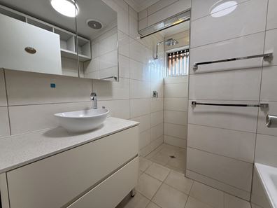 4B Caporn Place, Millars Well WA 6714