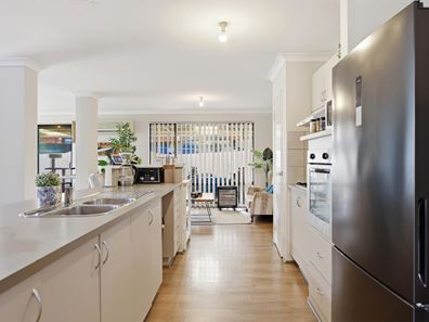 83 Forty Road, Secret Harbour WA 6173