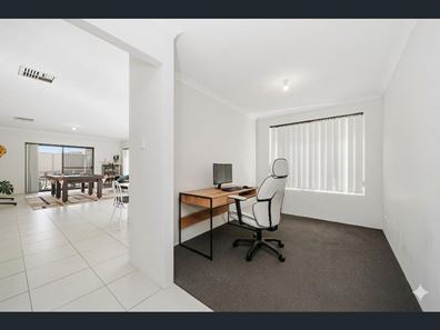 16 Pinelle Parkway, Aubin Grove WA 6164