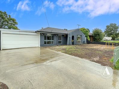 9 Mignon  Court, Armadale WA 6112