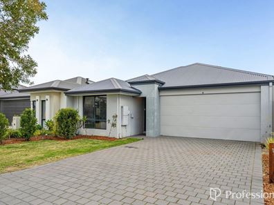 19 Ochre Street, Hilbert WA 6112