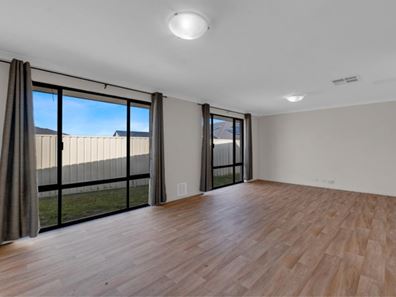 5 Knutsford Crescent, Port Kennedy WA 6172