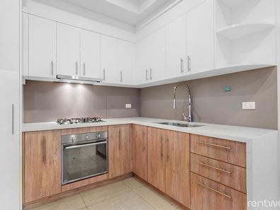 15D Mentone Rd, Balga WA 6061