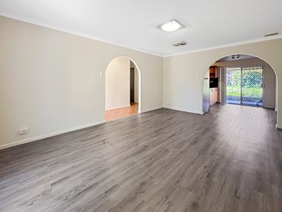 20 Chamberlain Way, Armadale WA 6112