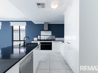 20 Kimolos Way, Alkimos WA 6038