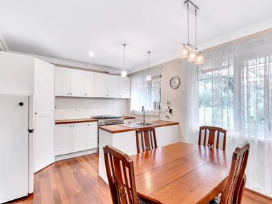 166 Williams Street, Gooseberry Hill WA 6076