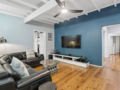 24 ALVAH STREET, St James WA 6102