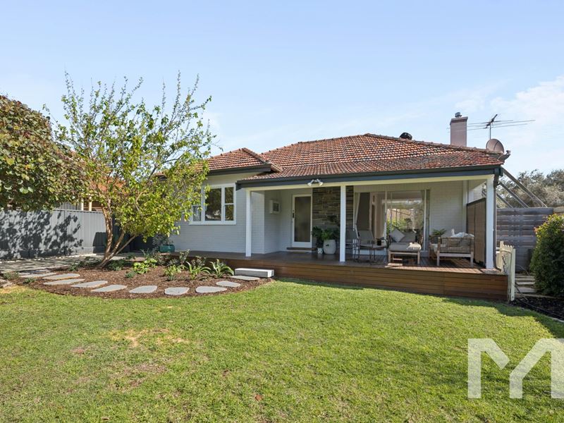 125 Moreing Road, Attadale WA 6156