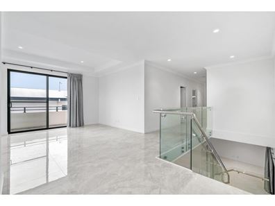 5C Mahlberg Avenue, Woodlands WA 6018