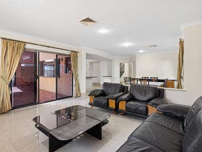 57 Mofflyn Circle, East Victoria Park WA 6101
