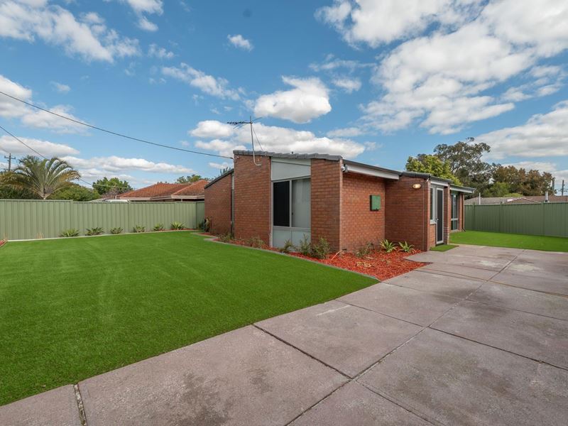 33 Townley Street, Armadale WA 6112