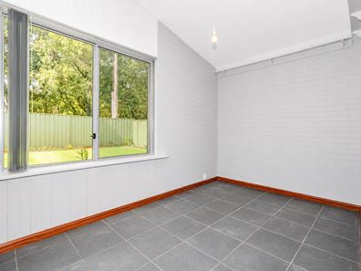 33 Townley Street, Armadale WA 6112