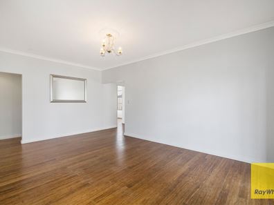 8 Donegal Court, Seville Grove WA 6112
