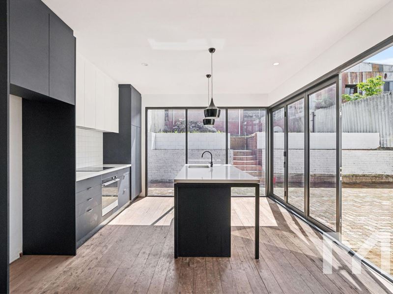 16 Holland Street, Fremantle WA 6160