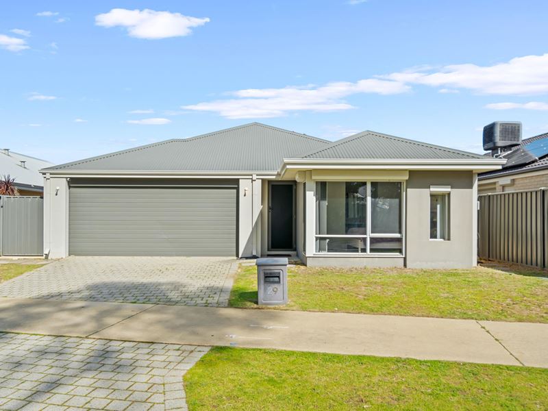 29 Clarendon Circuit, Lakelands WA 6180