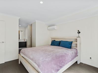 29 Clarendon Circuit, Lakelands WA 6180
