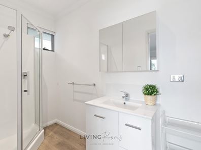 Room/4  Unit 4 16 Wallace Street, Belmont WA 6104